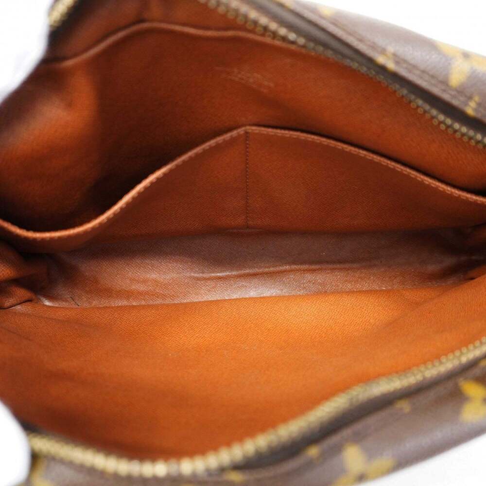 LOUIS VUITTON Brown Monogram Clutch Bag - Picture 4 of 10